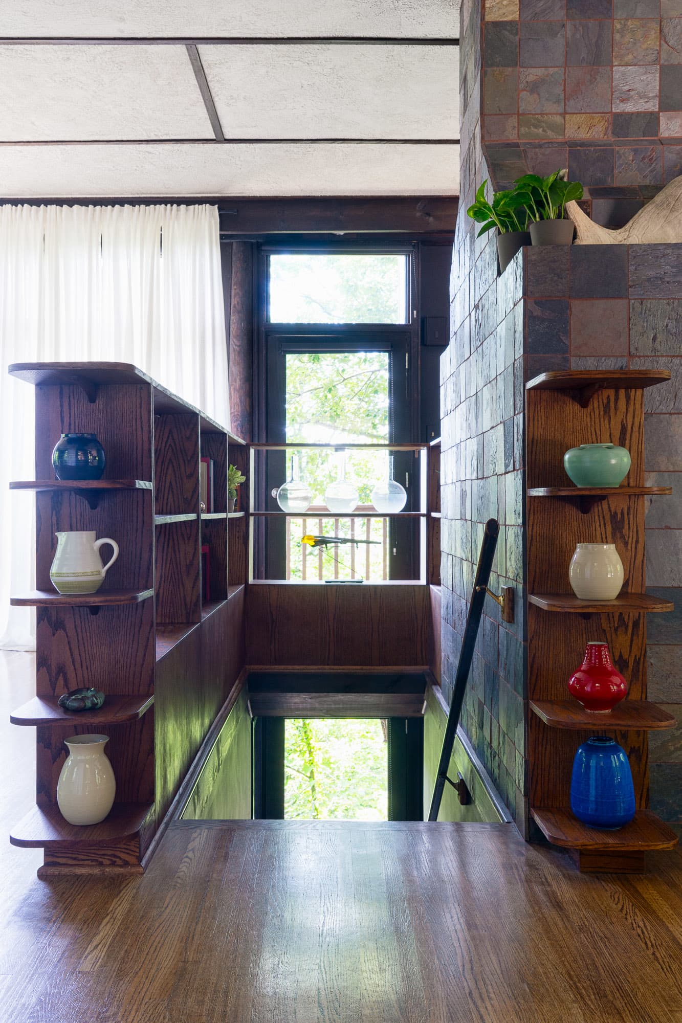 House Tour A Dreamy MidCentury Modern Rental Apartment Therapy